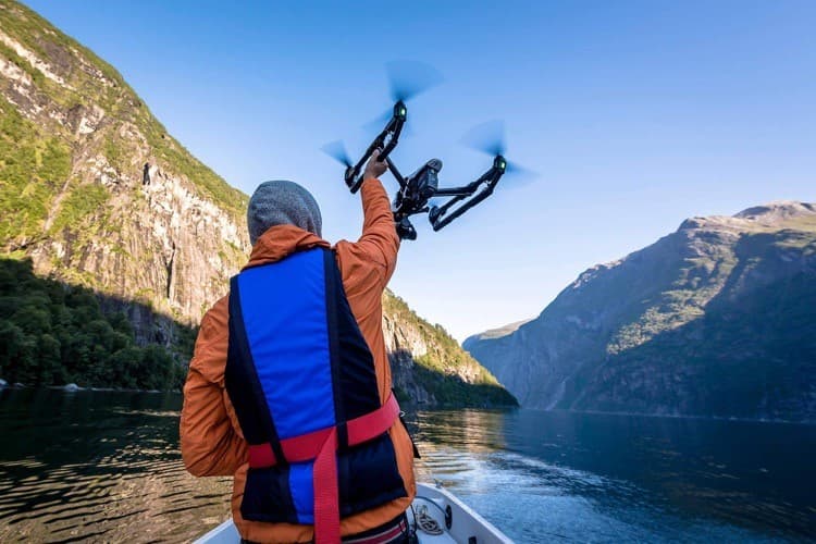 UAS Inspect genomför drönarbaserad inspektion i fält